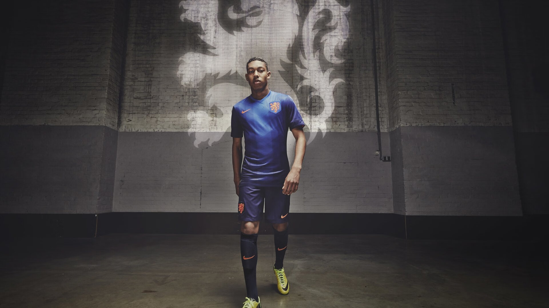 世界杯预选赛中国青年队战败 球迷分析战术漏洞，世界杯预选赛中国队打平